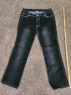 Vintage Victorious Faded Wash Straight Leg Jeans